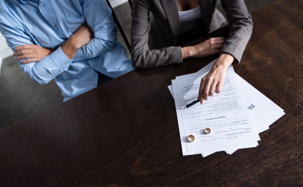 What documents are needed to apply for divorce?