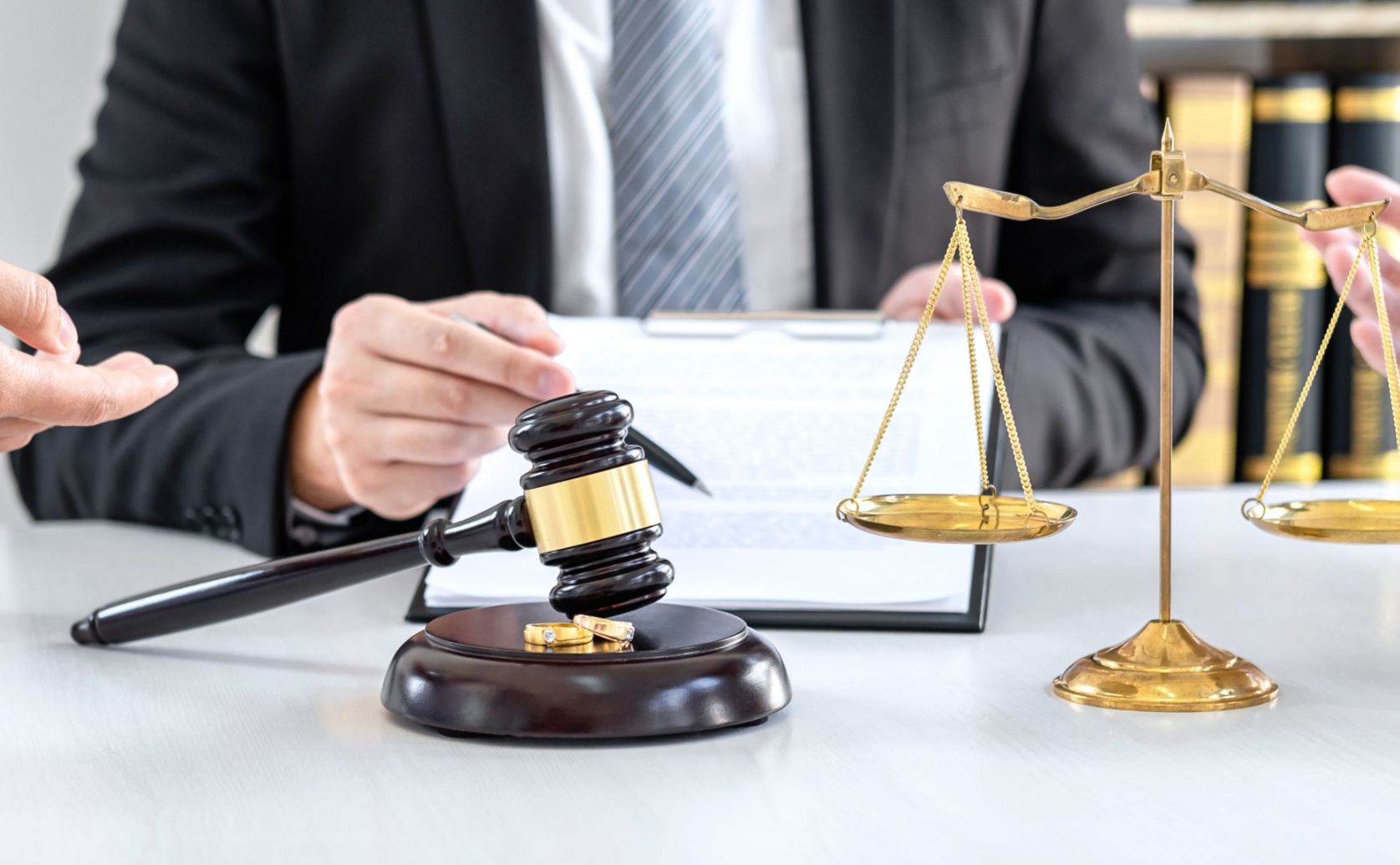 divorce lawyers prices