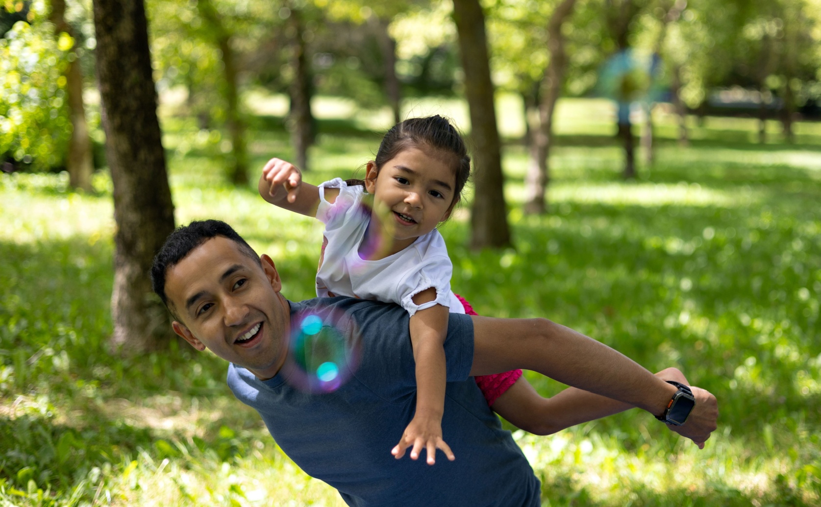 What is the minimum a mother has to pay for child support?
